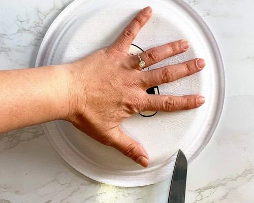 کاردستی خرگوش با ظرف یکبار مصرف-آموزش ساخت مرحله چهارم